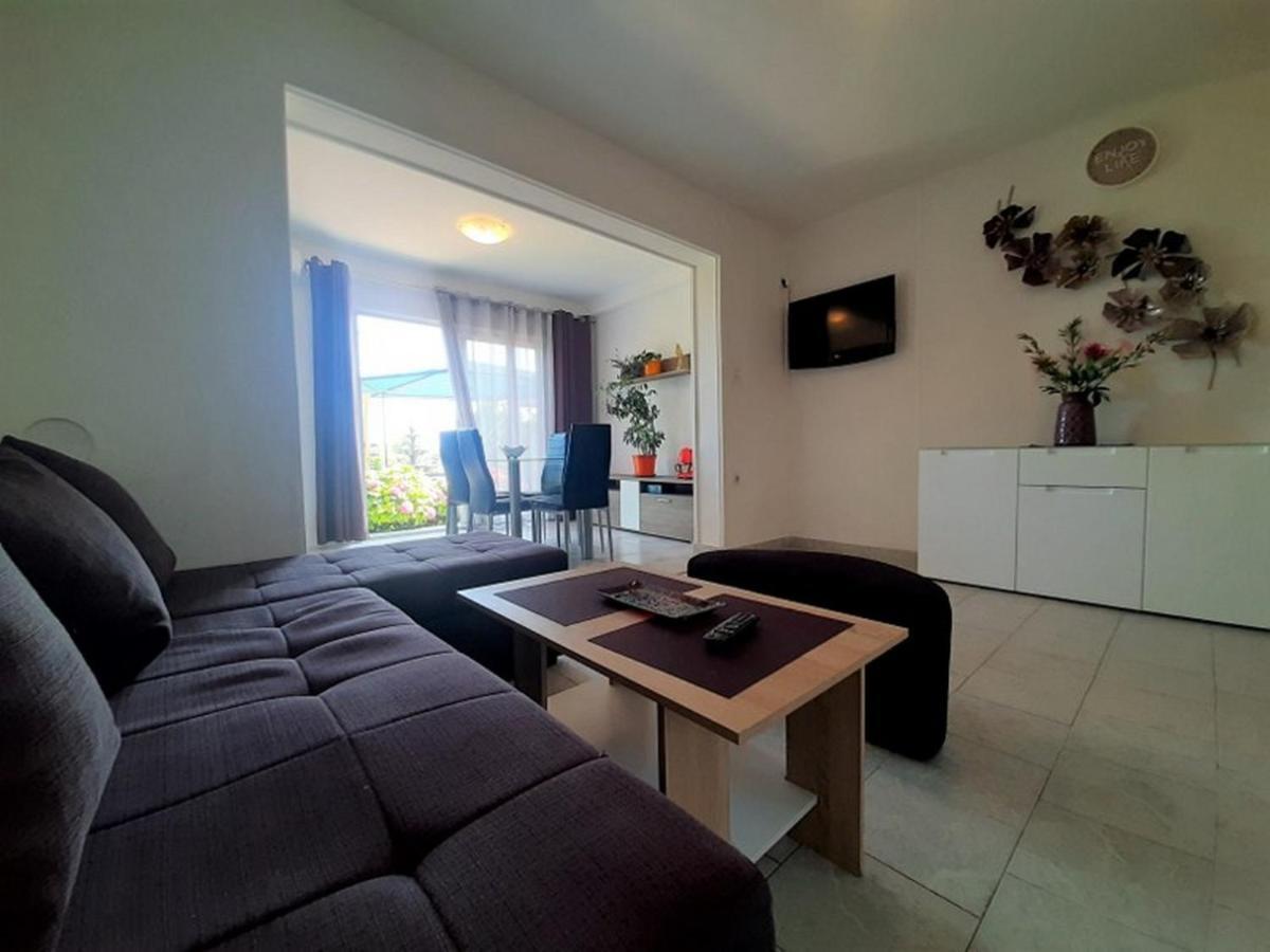Apartments Nada Krk Island Exterior photo