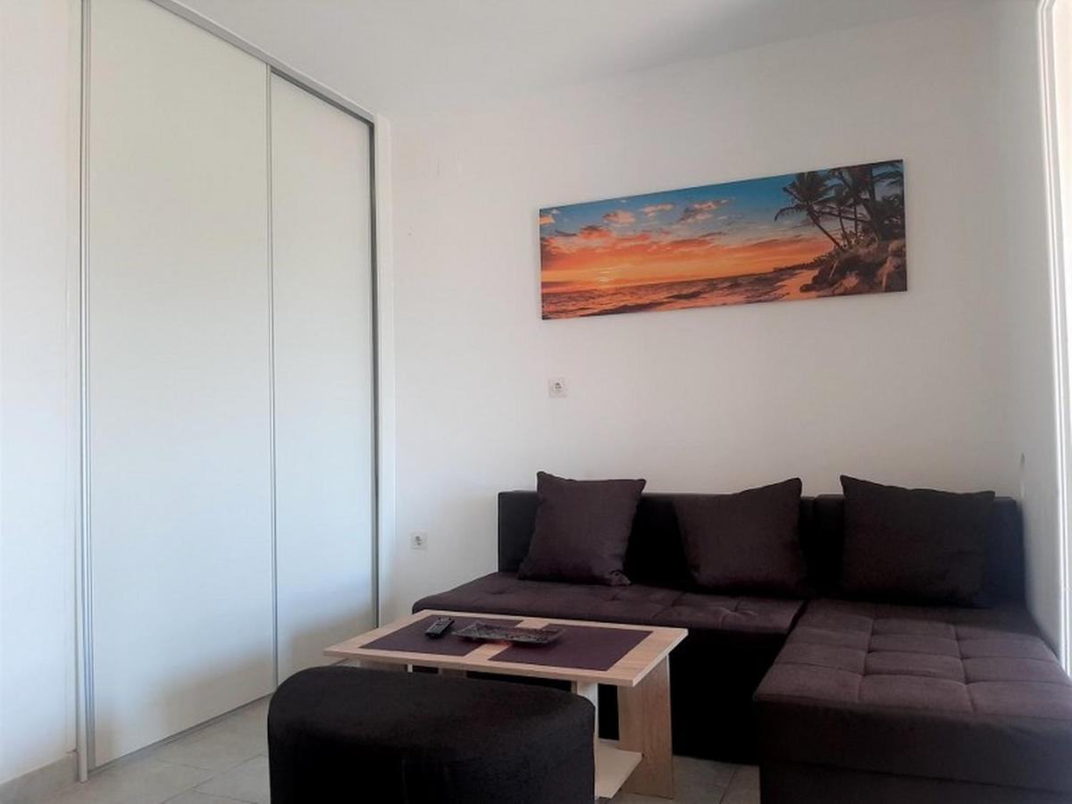 Apartments Nada Krk Island Exterior photo