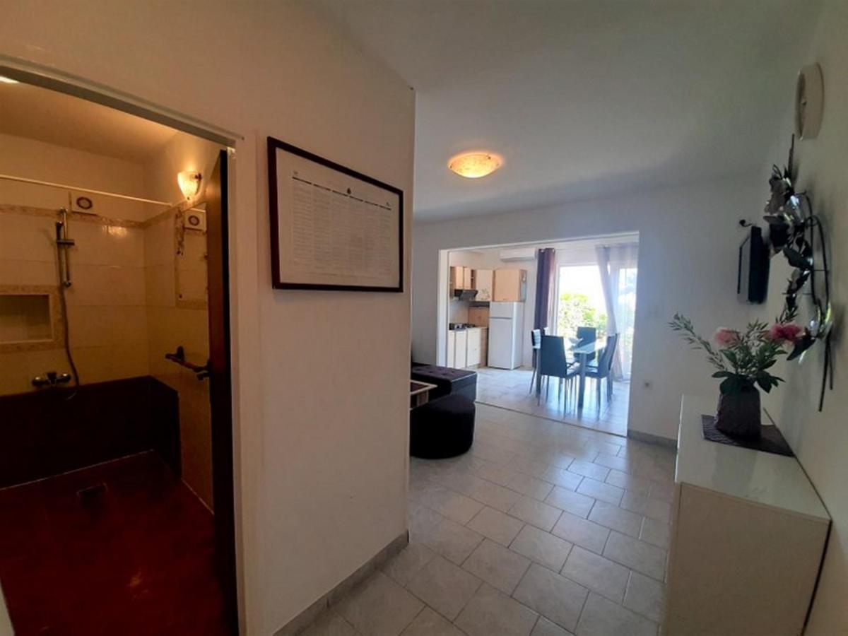 Apartments Nada Krk Island Exterior photo