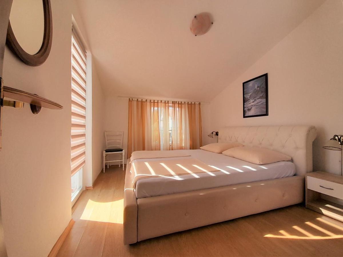 Apartments Nada Krk Island Exterior photo