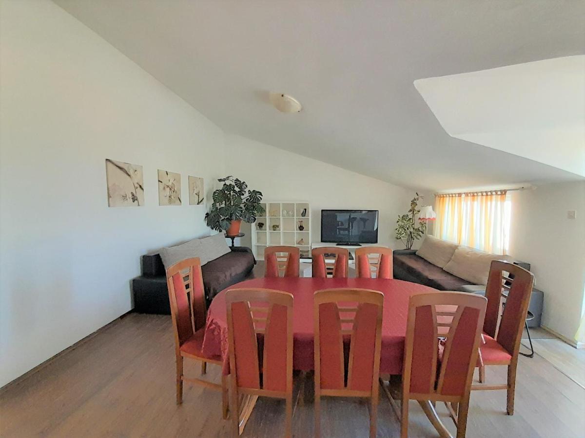 Apartments Nada Krk Island Exterior photo
