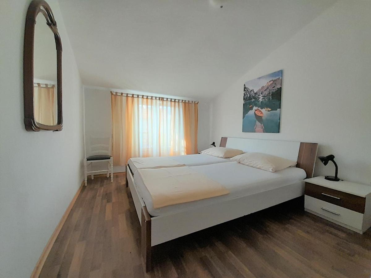 Apartments Nada Krk Island Exterior photo